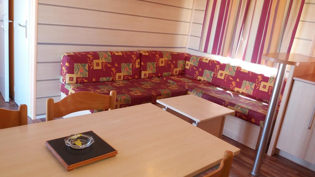 La Canardiere Casta Exteriör bild